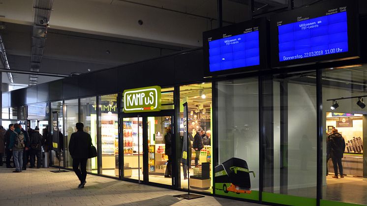 Blick in den Dienstleistungsbereich des Fernbus-Terminals in Leipzig