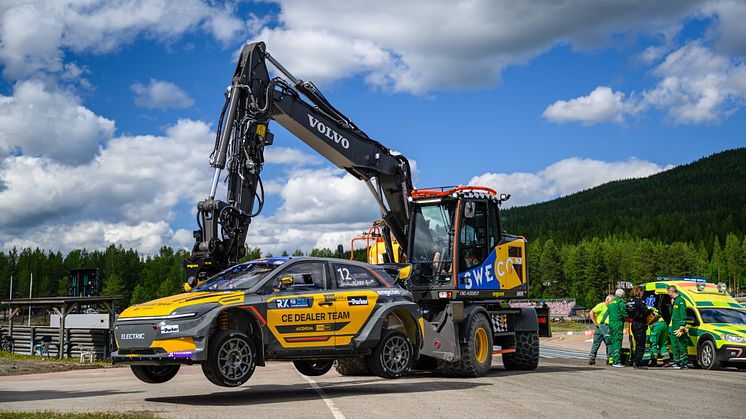 Volvo EWR170E Recovery Solution under en bärgningsövning inför World RX of Sweden i Höljes den 5-6 juli 2025.