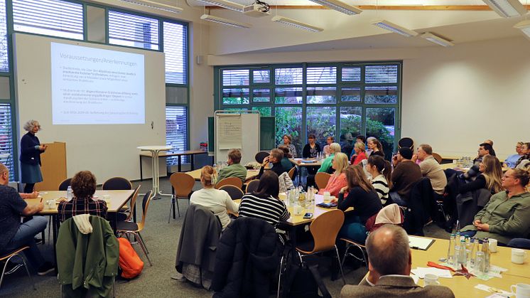 Praxis-Dialog Tag 2024 | Großes Interesse der regionalen Einrichtungen an überarbeiteten Studiengängen des Fachs Soziale Arbeit