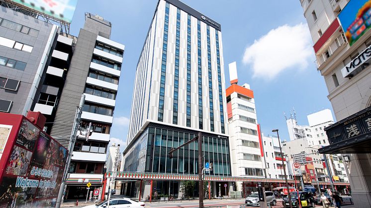 Trial of International Baggage Delivery Service for Foreign Tourists at Asakusa Tobu Hotel 