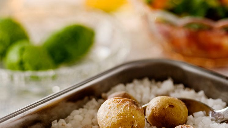 Månadens recept i juli 2009: Saltbakad färskpotatis