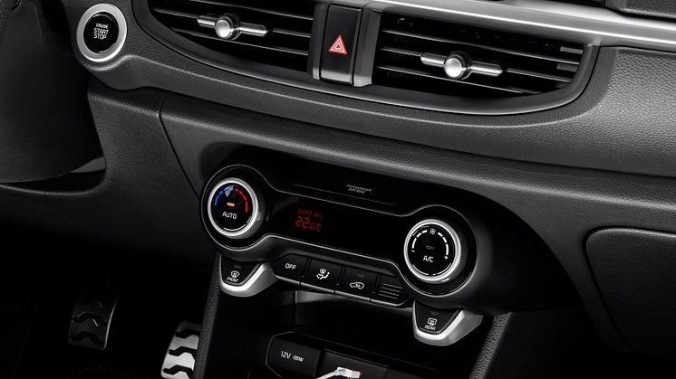Kia_Picanto-GTLine-Interior-High-res 03