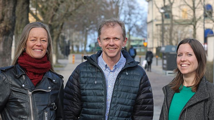 Några av de experter som kommer att skriva på bloggen Den svenska maten: Åsa Lannhard Öberg, Thomas Dalkvist och Karin Lindow. Foto: Carl Johansson