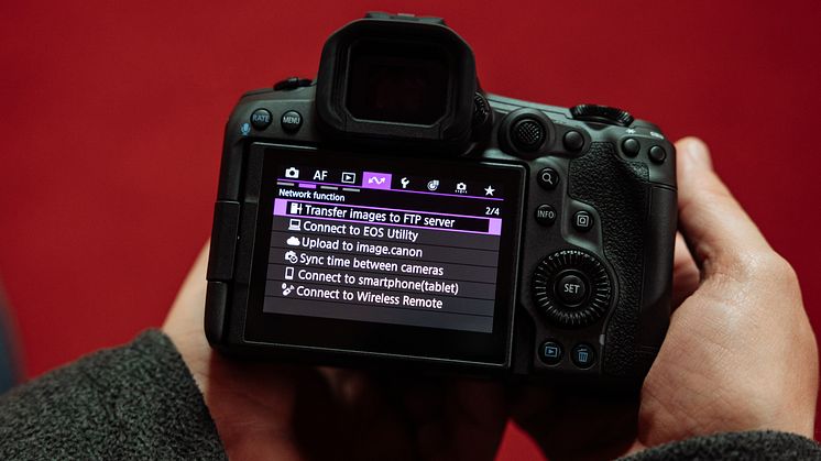 EOS R5 MarkII_Lifestyle_11.jpg