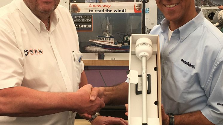 Colin Anderson SES (left) with David Ash of Mantsbrite at Seawork International