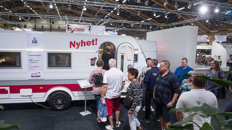 Många av besökarna ville se nyheterna på Elmia Husvagn Husbil
