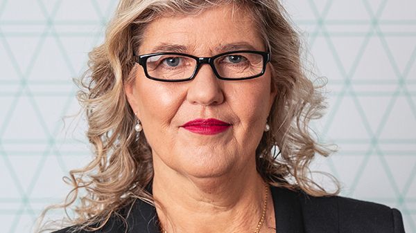 Karin Apelman porträtt 4