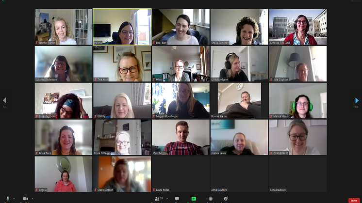 Bild från webinariet. Studenter från Högskolan Väst tillsammans med studenter från Glasgow Caledonian University.
