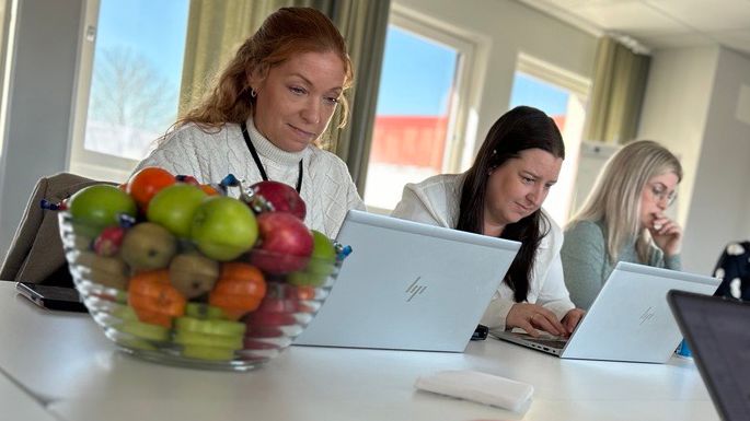 Fr. vänster - Gina Johannisson, Maria Öresjö, Alexandra Knowles .jpg