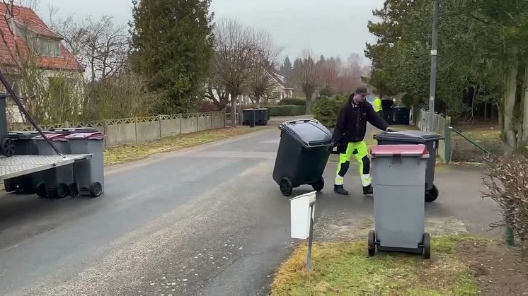 Fyrfackskärlen har börjat sättas ut i Bromölla