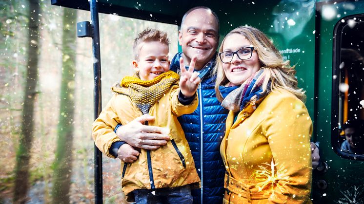 "Bimmelbahn und Lichterglanz" begeistert Groß und Klein (Foto: Lars Neumann)