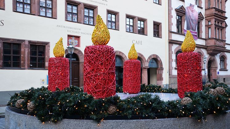 Leipzig - Kerzen-Dekoration auf dem Nikolaikirchhof