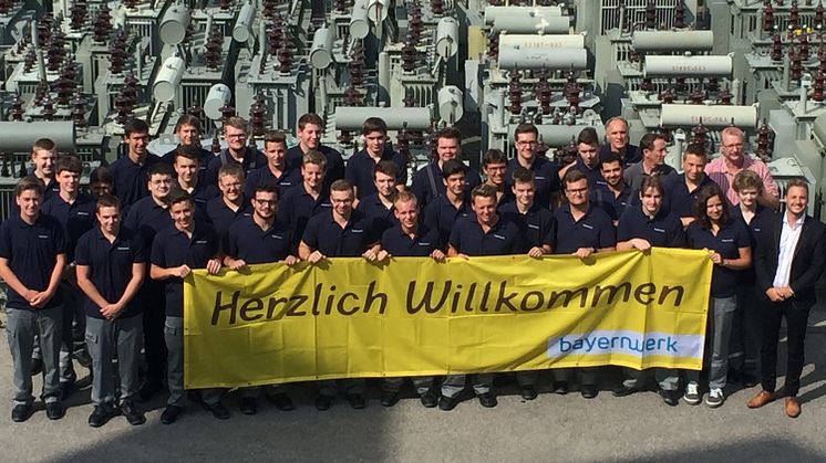 Ausbildungsstart beim Bayernwerk. In diesem Jahr beginnen verteilt auf das gesamte Netzgebiet 89 Jugendliche ihr Berufsleben.