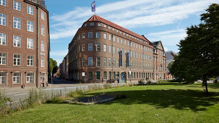 På Niels Brock på Nørre Voldgade 34 i København har Riise VVS og Geberit øget hygiejnen og fundet en løsning på stagnation. Foto af: Pernille Klemp
