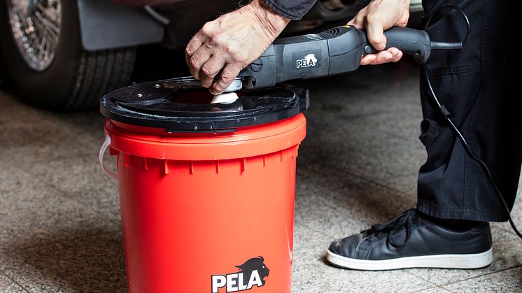 Enklaste och snabbaste sättet att rengöra polersvampar - PELA Pad Washer från Verktygsboden