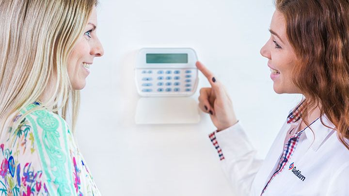 SafeTeams retailavdelning jobbar rikstäckande med lås, passersystem, larm, kameraövervakning och dörrautomatik.