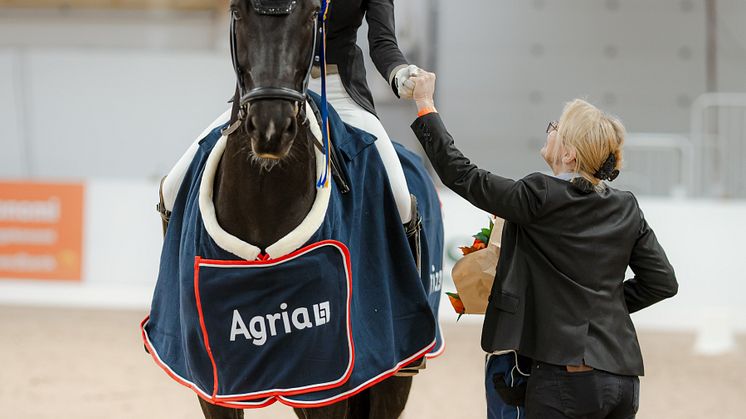 Segrare Agria Star of Tomorrow för 5-åriga dressyrhästar Ebba Winde-Björk, Helsingborgs Fältrittklubb – Lyckans Lautarez 