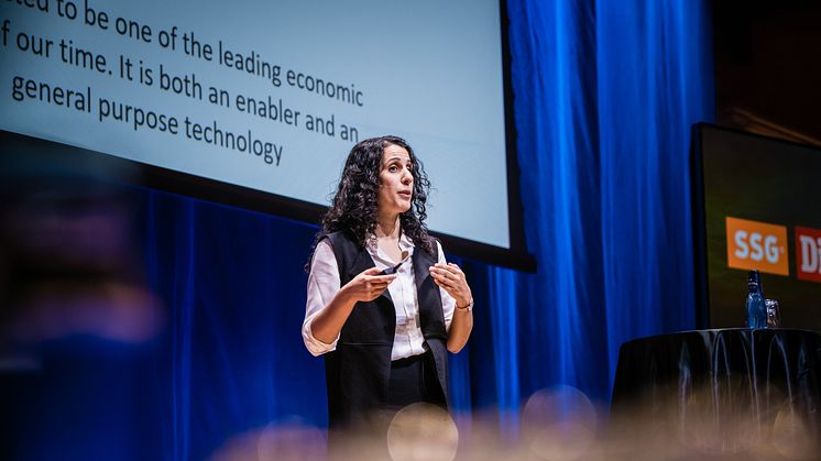Amy Loutfi, professor i informationsteknologi vid Örebro universitet, talade på Industri & Framtid 2019. Fotograf: Pax Engström Nyström.
