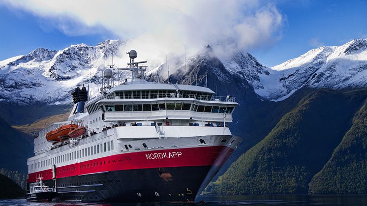 MS_Nordkapp_Hjorundfjord_Norway_09931_Photo_Hurtigruten
