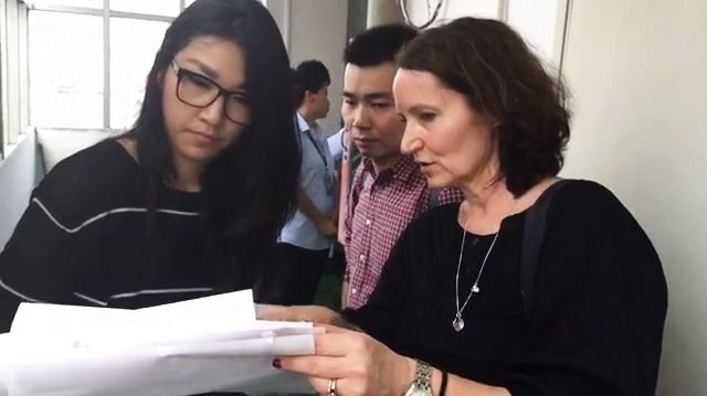 Behind the scenes - QuizRR filming in China