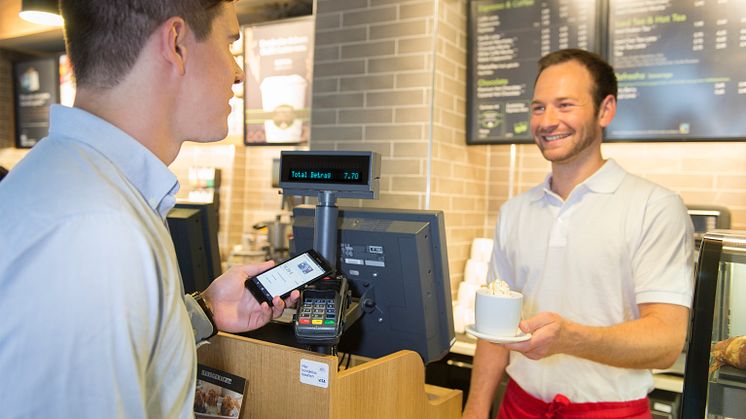 Mobiles Bezahlen mit Visa - im Café