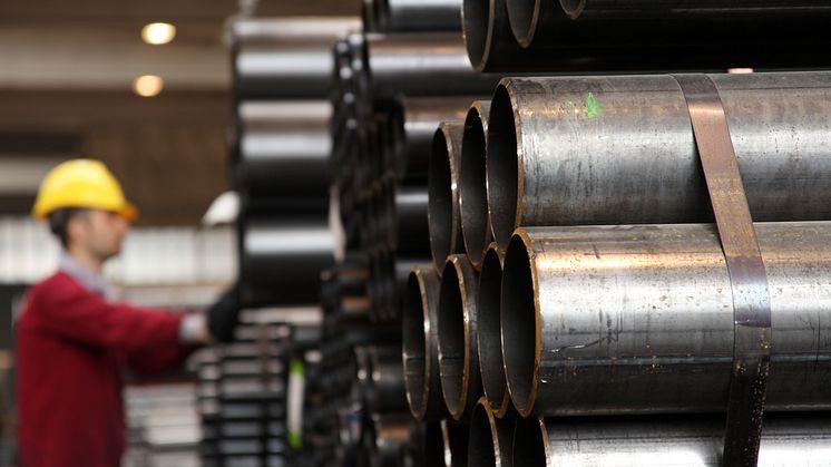 Regardless of the size: quality is always at the forefront of pipe production.  (© Safakcakir/Shutterstock.com).