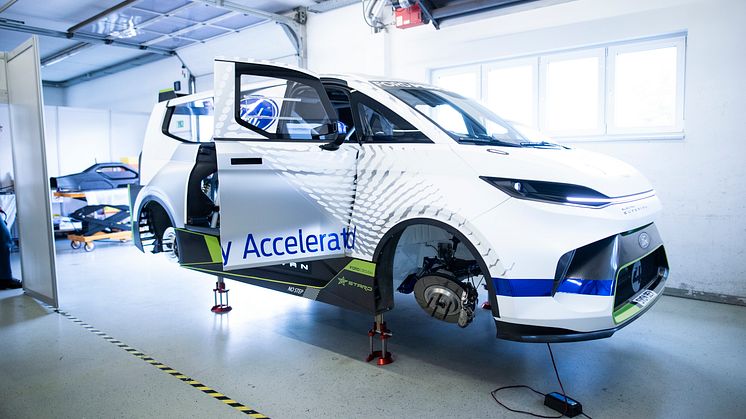 Ford Pro Electric SuperVan 2022 (27)