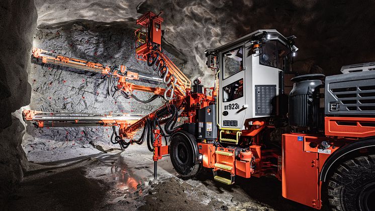 Sandvik DT923i, den senaste riggen för högeffektiv salvborrning vid ortdrivning och bergrum
