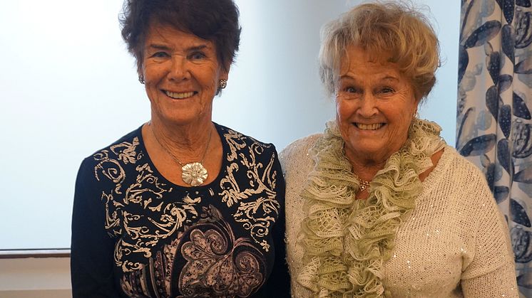 Birgitta Andersson och Ulla Johansson flyttade in på Beväringsgatan 1959.  – Det är en ny social gemenskap i området. Det är bra att ha en plats att komma samman, säger Ulla Johansson om nya trygghetsboendet på adressen.