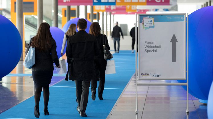 Junge Menschen erleben Finanzthemen zum Anfassen (Foto: Messe Stuttgart)