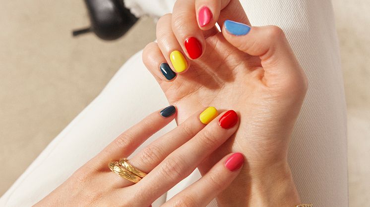 Välkomna vår- och sommarmånaderna med Atelier Rouge's limiterade kollektion i säsongens trendigaste nyanser!