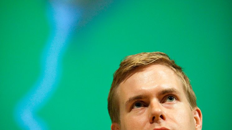 Miljöpartiets Gustav Fridolin föreläser om hur partiet vill förändra skolan 