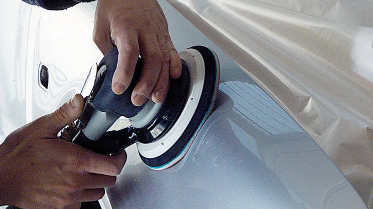 Några enkla råd och tips för att polera bilen