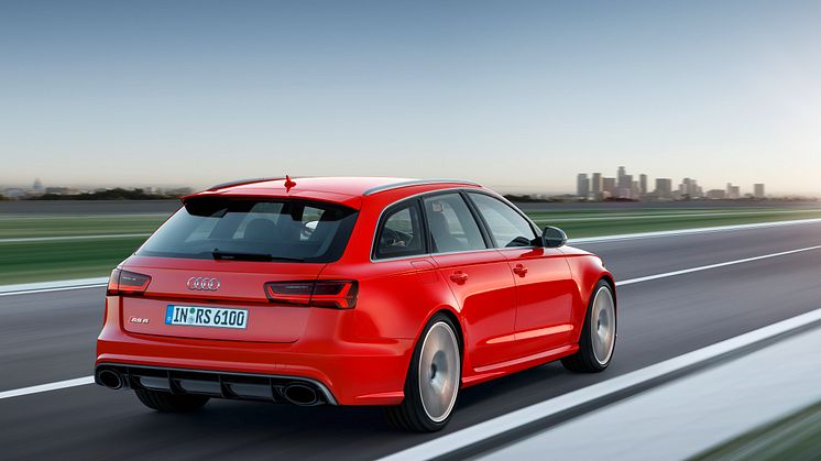 Audi RS 6 Avant rear