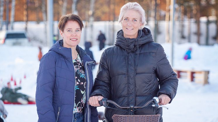 Stina Rutberg, biträdande professor i fysioterapi och Anna-Karin Lindqvist, biträdande professor i fysioterapi, båda vid Luleå tekniska universitet