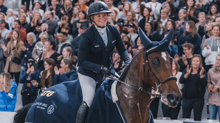 Stephanie Holmén och Flip's Little Sparrow