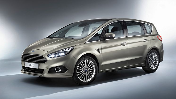 Teknologi og køreglæde i højsædet i ny og stilfuld Ford S-MAX