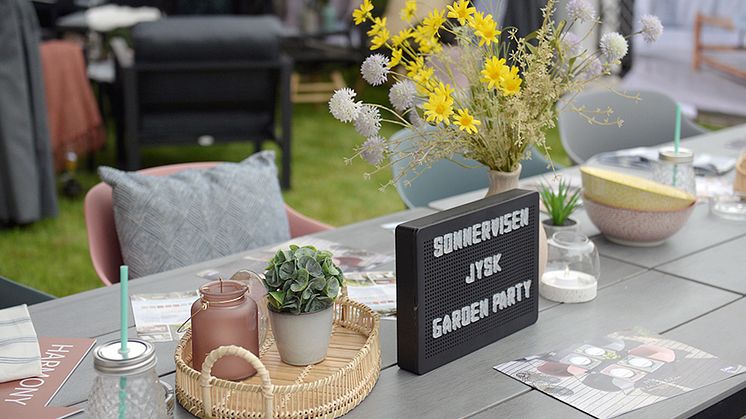 Lansarea colecției de mobilier și accesorii de grădină JYSK 2019