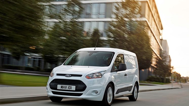 A Ford a kategória legkedvezőbb üzemanyag-fogyasztásával és a szegmensben elsőként bevezetett technológiákkal kínálja a Transit Connect kishaszongépjárművet