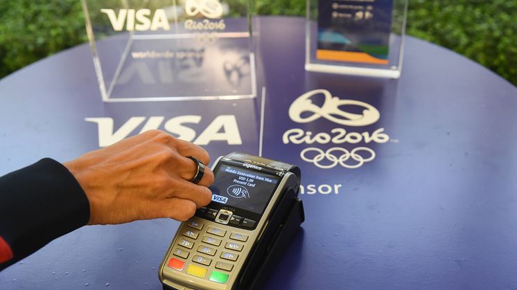 Visa aniversează 30 de ani de parteneriat olimpic cu noi tehnologii wearable de plată şi o echipă de atleţi extinsă la Jocurile Olimpice de la Rio 2016