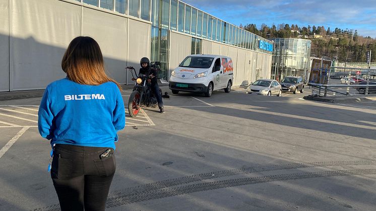 Stor suksess for Biltemas Drive IN - ansetter for å møte etterspørselen