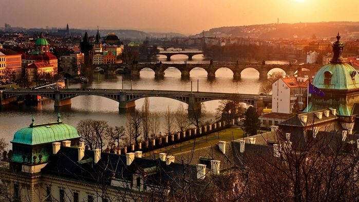 Fyra huvudstäder - Berlin, Prag, Budapest och Wien med en glimt av Lodz