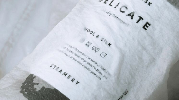 Steamery_Delicate_Detergent_1080x1350px.webp
