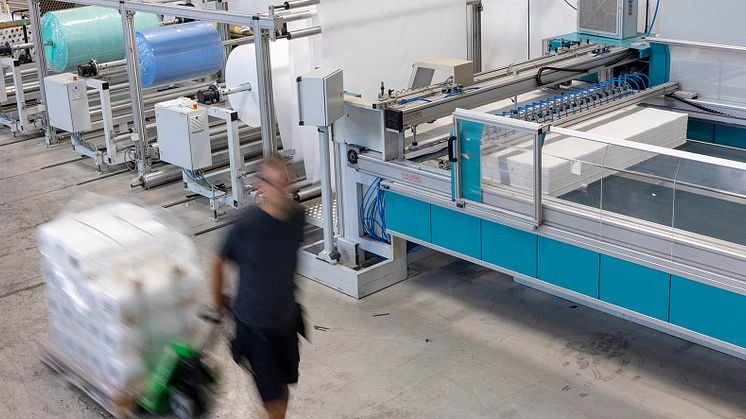Vi konverterar nonwoven