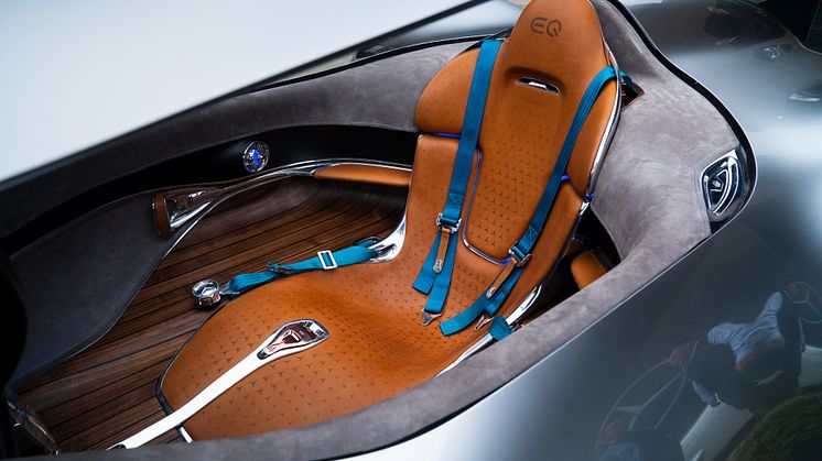 Vision EQ Silver Arrow 