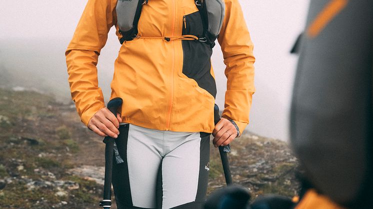 Y-LightLine-Fast-Hike-HKKH