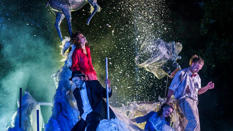 Theater Titanick & bodytalk_KIPPPUNKT(c)Martin Jehnichen_09.jpg