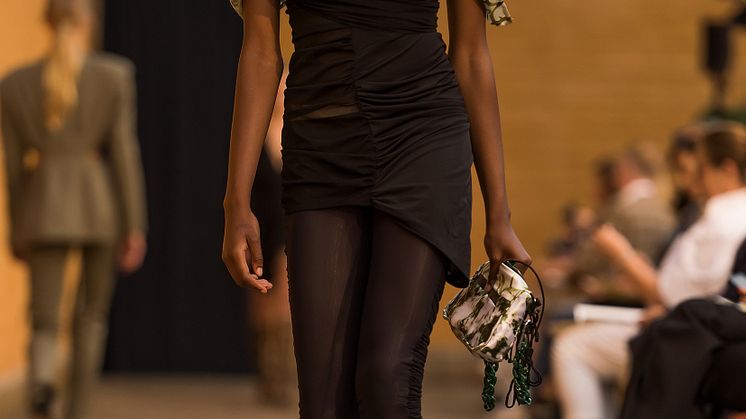 Design Jade Cropper