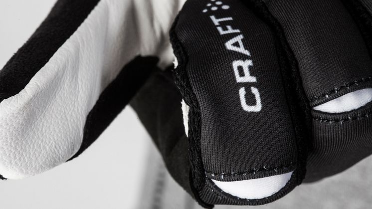 Podium Leather Glove - close 