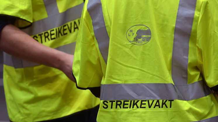 Det er ingen lovregler som gir foreldrene rett til fri eller omsorgspenger. I praksis betyr det at arbeidsgivere må tilrettelegge på andre måter for ansatte som nå ikke kan møte på jobb grunnet streik, sier Gauslaa i Simployer. FOTO: Dreamstime